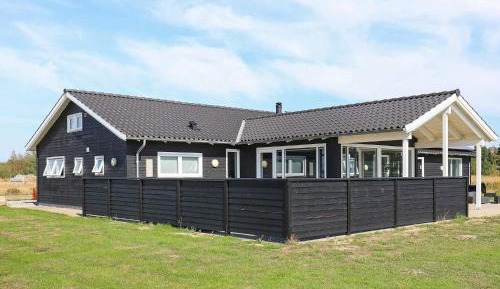 Five-Bedroom Holiday Home