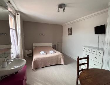 Double Room with Shared Bathroom