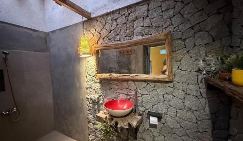 Queen Room with Pool View