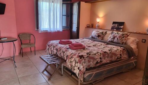Triple Room with Private Bathroom
