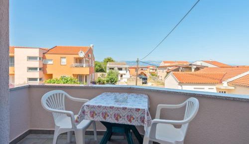 One-Bedroom Apartment with Terrace