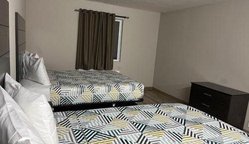 Queen Room with Two Queen Beds - Non-Smoking