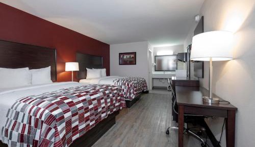 Deluxe Queen Room