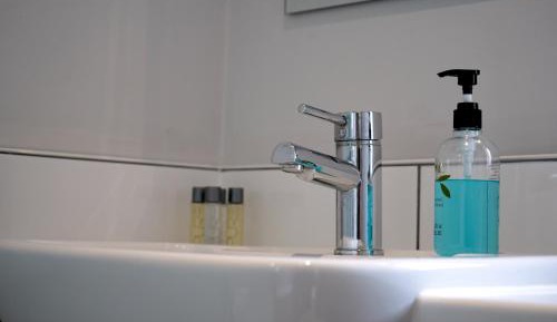 Twin Room with Private Bathroom