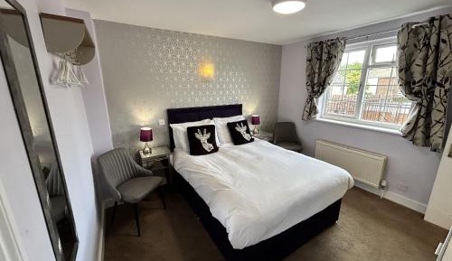 Double Room with Private Bathroom