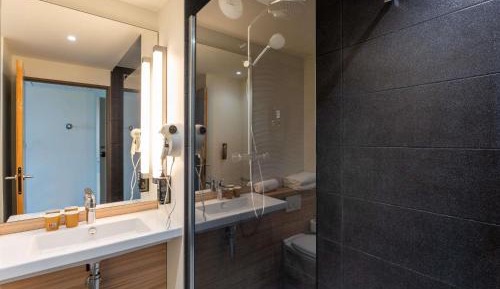 Standard Room with One Double Bed and One Sofa