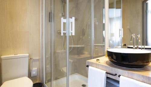 Standard Family Suite