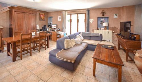 Five-Bedroom Holiday Home