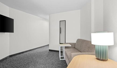 King Studio Room