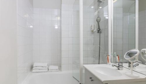 Studio (2 Adults)