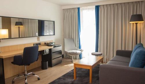 Superior Queen Suite with Sofa