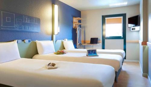 Triple Room with Single Beds