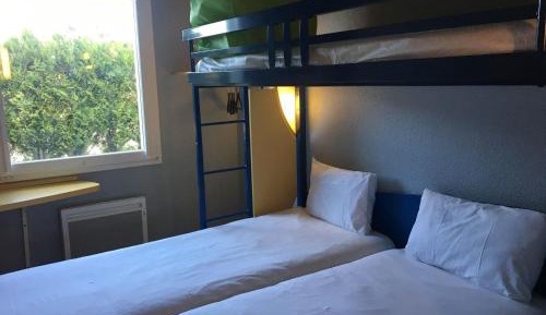 Triple Room with Three Single Beds