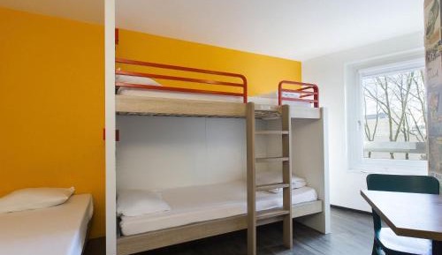 Cabrio Triple Room with Bathroom