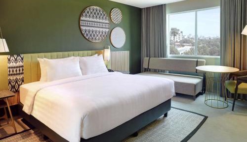 Deluxe King Room with Sofa