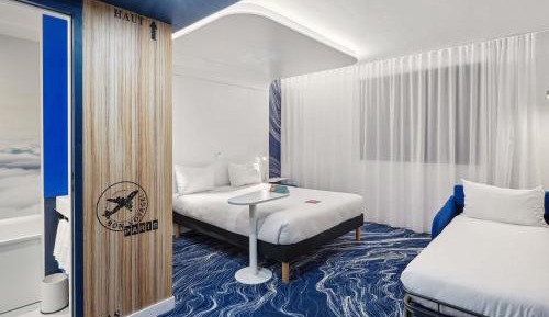 Standard room with One Double and One Single Beds