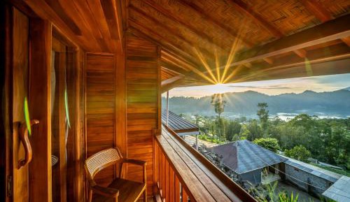 Studio with Lake View