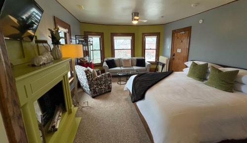 King Suite