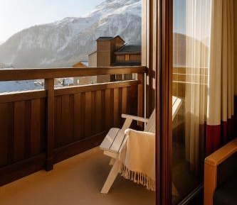 One-Bedroom Apartment with Balcony