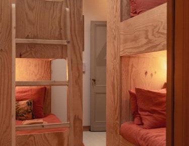 Bunk Bed in Mixed Dormitory Room