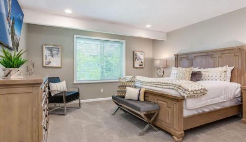 Six-Bedroom Holiday Home