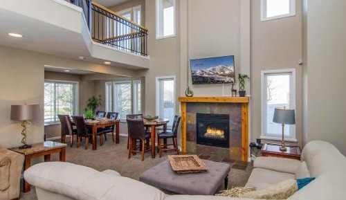 Three-Bedroom Vacation Home 