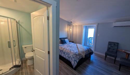 Queen Suite with Sea View