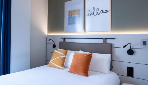 Cozy Queen Room