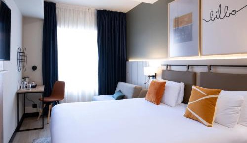 Standard Queen Room