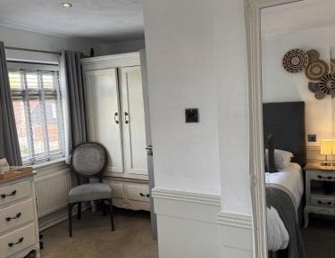 Twin Room with Private Bathroom