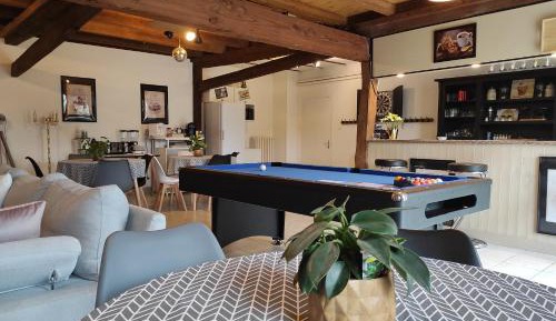 Two-Bedroom Deluxe Apartment with Garden View