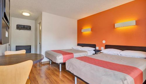 Deluxe Quadruple Room - Non-Smoking