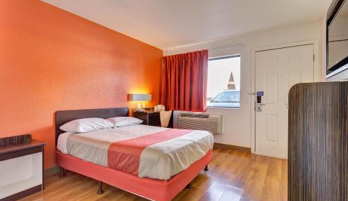 Double Room - Non-Smoking 