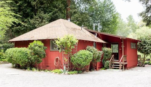 One-Bedroom Cabin (Cabin 11A)