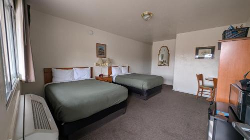 Queen Room with Two Queen Beds