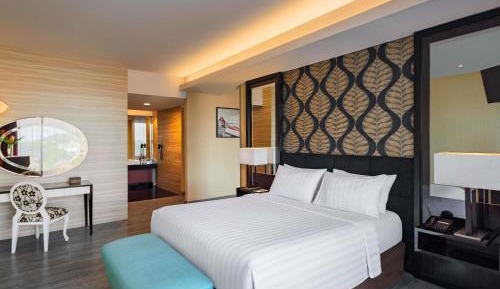 Suite King Room with Sofa Bed