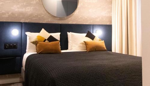 Superior Apartment with One Double Bed and Sofa