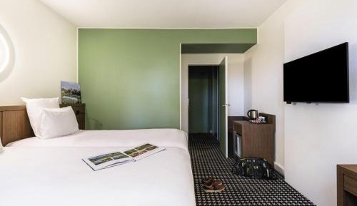 Classic Twin Room with Spa Access