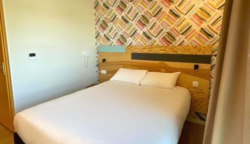 Pop Room with Double Bed Or Two Single Beds