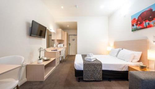 Executive Queen Room