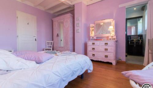 Deluxe Room 2