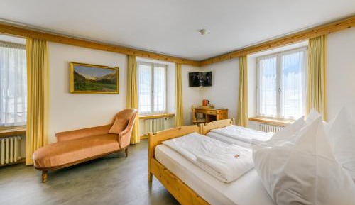 Large Twin Room