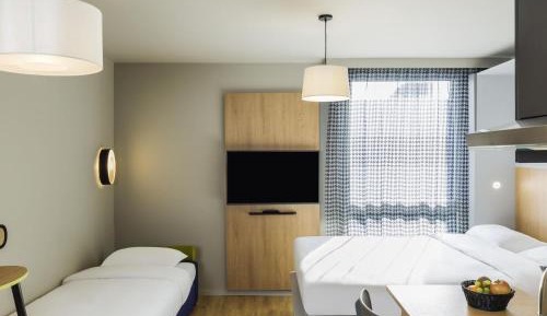 Studio (3 Adults)