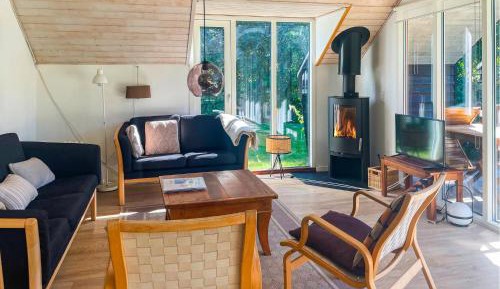 Three-Bedroom Vacation Home 