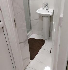 Triple Room with Shared Bathroom
