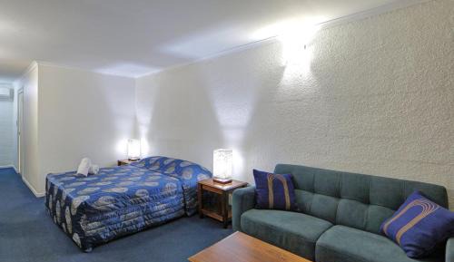 Executive Suite with Spa Bath