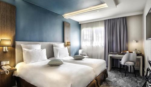 Classic Twin Room with Spa Access 