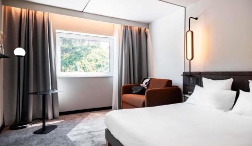 Comfort Room with Double Bed and Single Sofa Bed