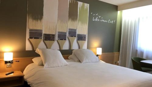 Classic Room with Two Zip Beds