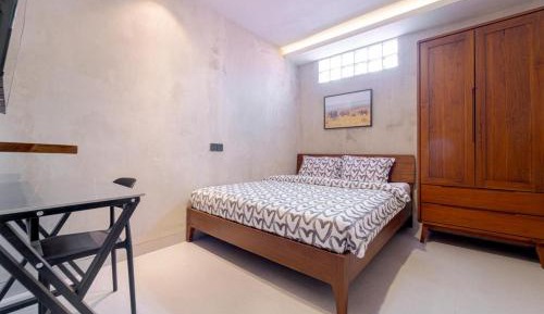 Double Room with Shared Bathroom
